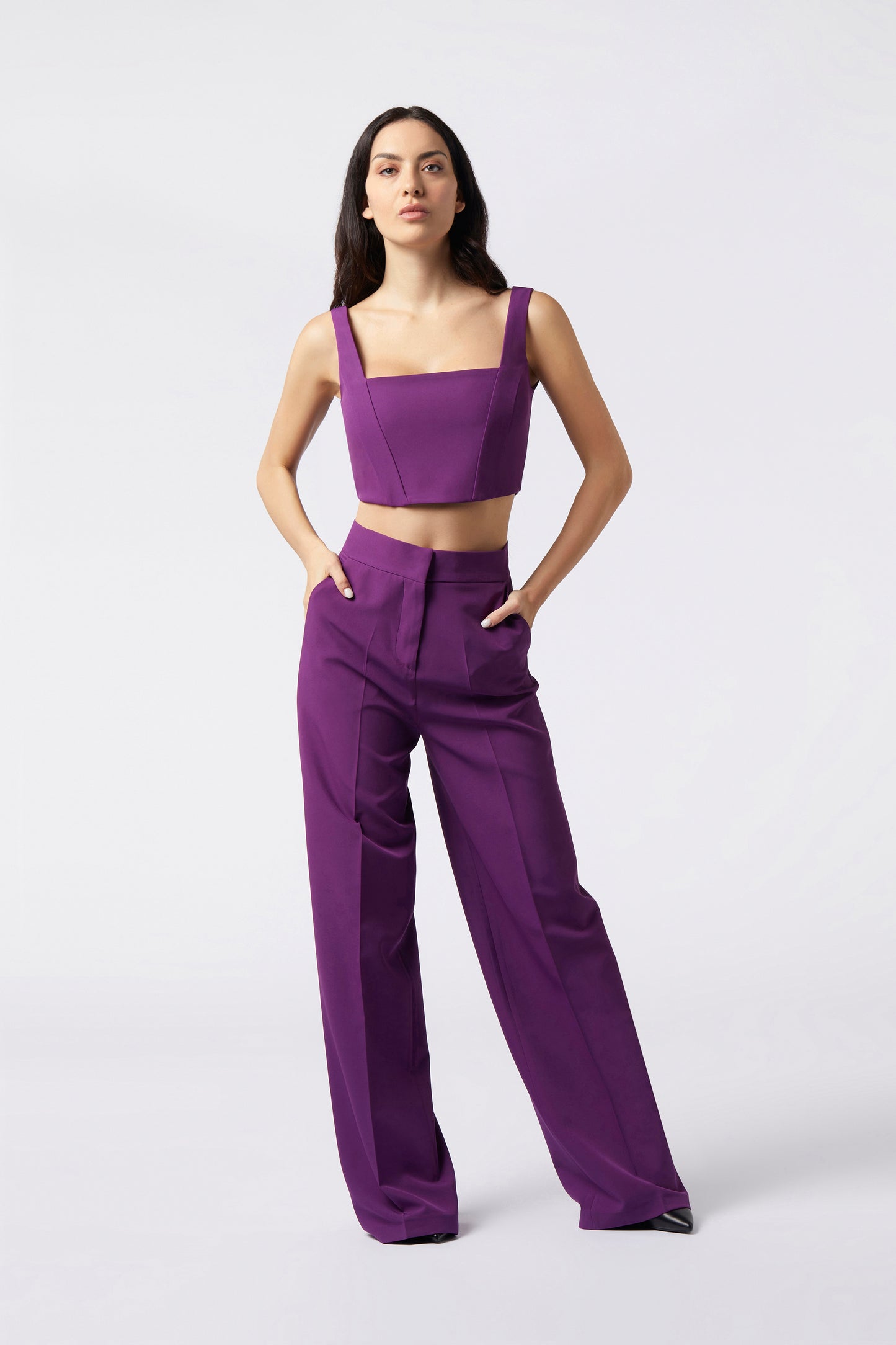 Tailleur trois pièces - Giacca con cintura, Pantalone palazzo, Top bustier