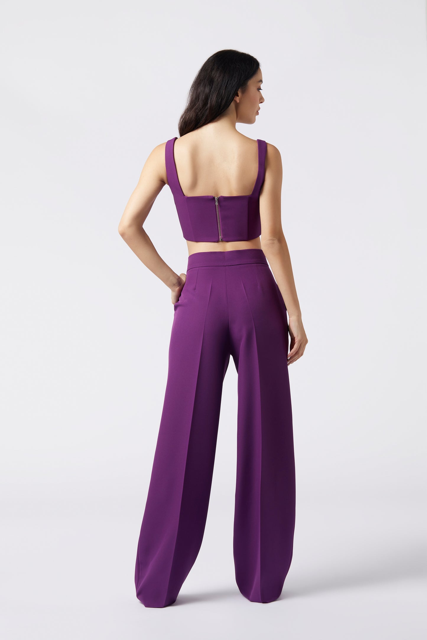 Tailleur trois pièces - Giacca con cintura, Pantalone palazzo, Top bustier